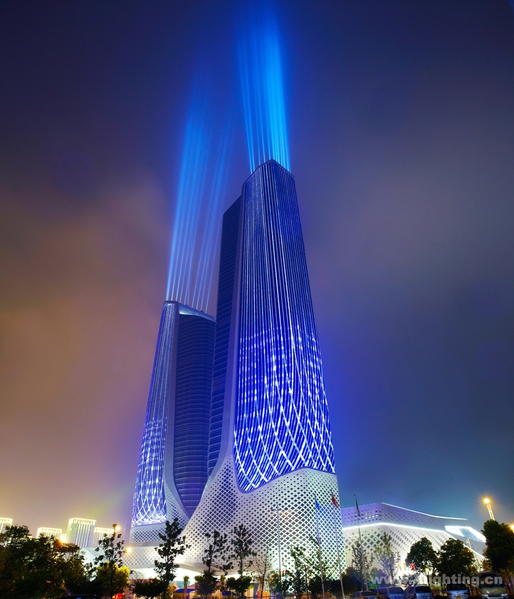 第二屆南京青奧中心雙塔及裙房項(xiàng)目照明工程——2015神燈獎(jiǎng)的璀璨印記
